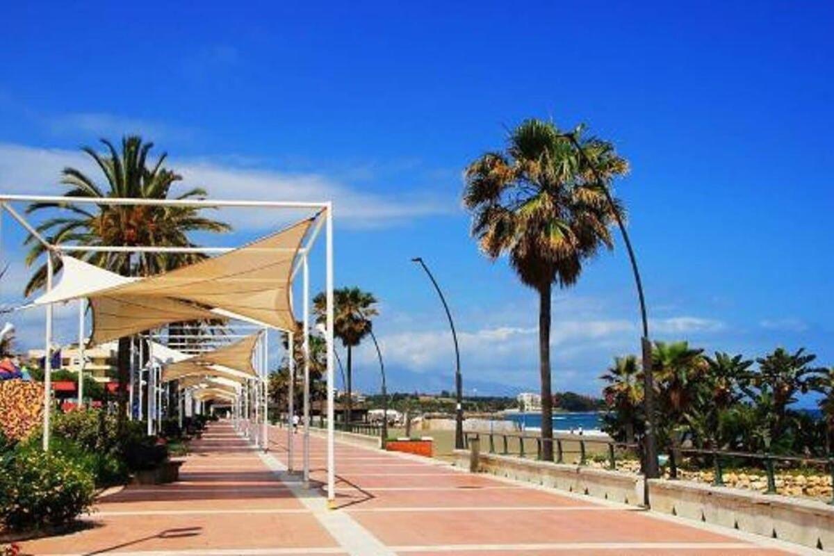 Espectacular Piso En Primera Linea De Playa Estepona Luaran gambar